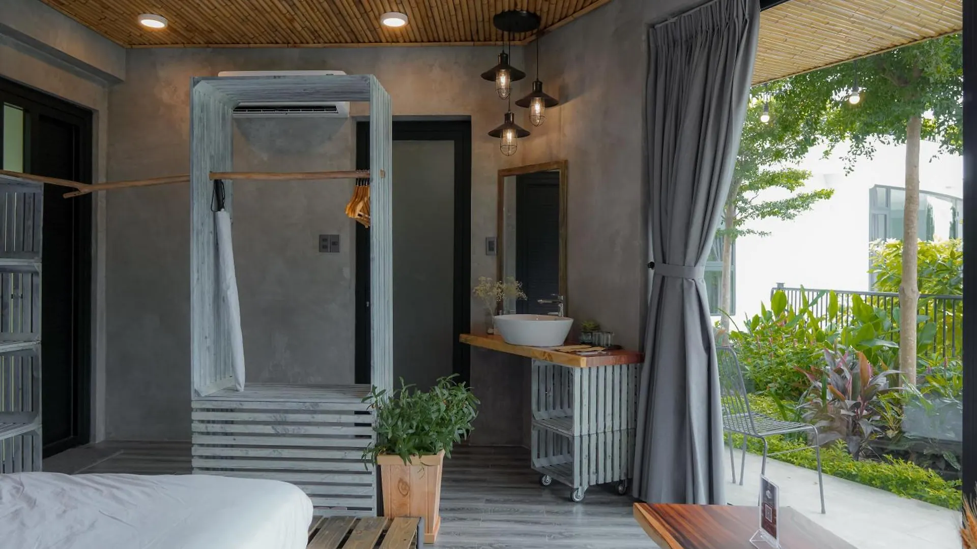 Hotel Babylon Mini Resort Vung Tau